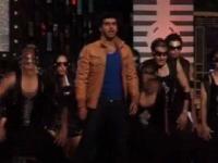 News video: Arjun Kapoor says Kareena is his genuine crush!
