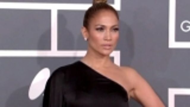 News video: Jennifer Lopez tackles history